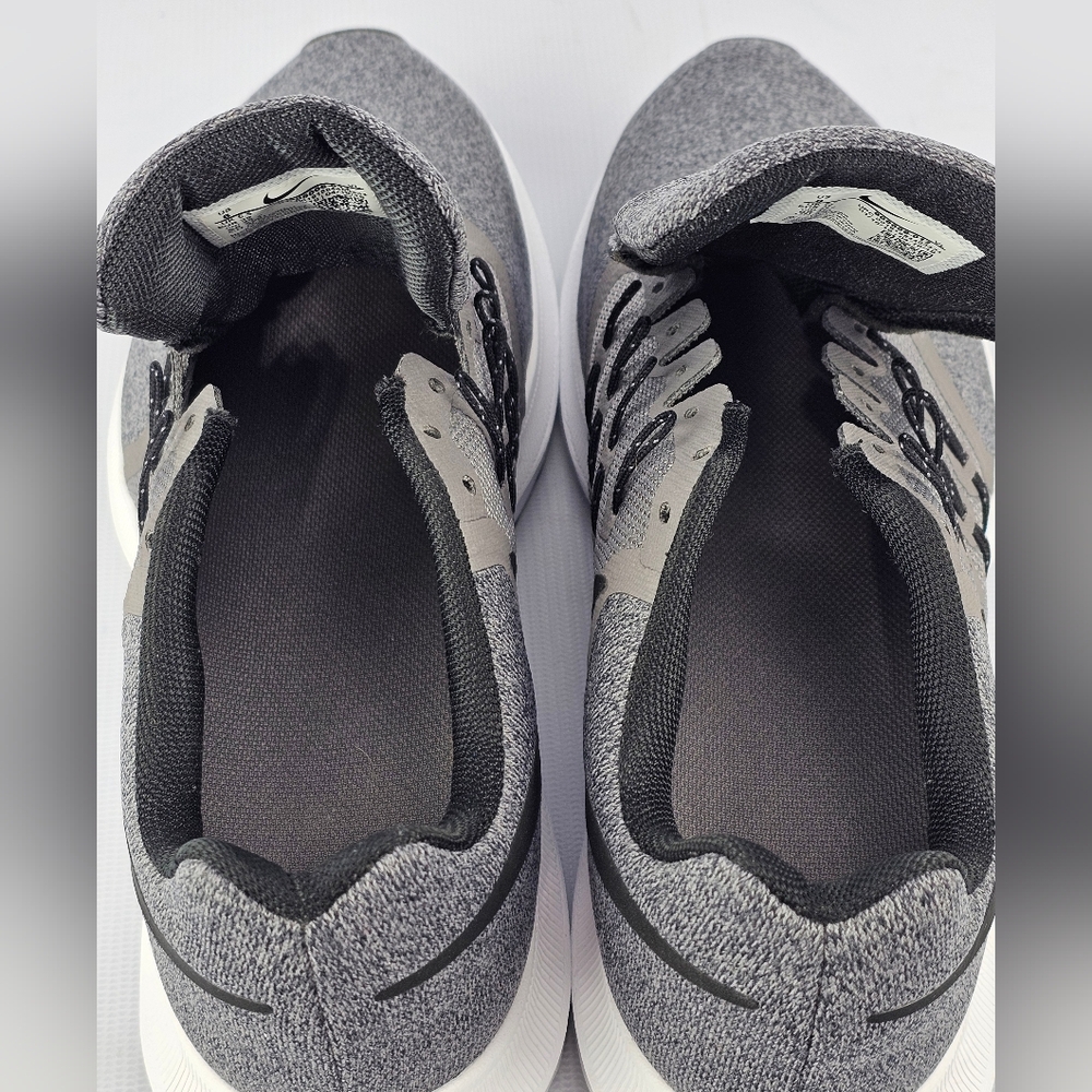 Nike Run Swift Lightweight Fabric Gray Black White Women's Size 8 - Picture 7 of 8